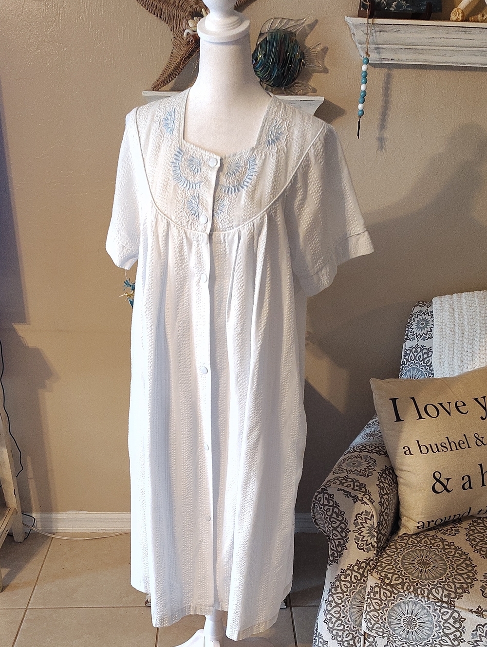 Miss Elaine Light Blue Snap-Front House Coat with Pockets Blue Embroidery Size S